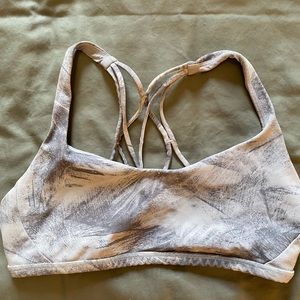 Lululemon sports bra